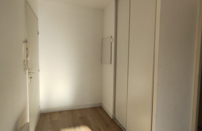 Vente Appartement 2 pièces — photo 2