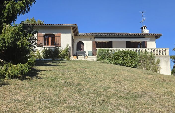 Vente Maison/villa 6 pièces — photo 2