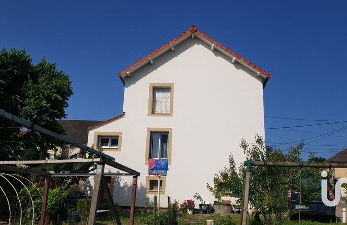 Vente Maison/villa 8 pièces — photo 2