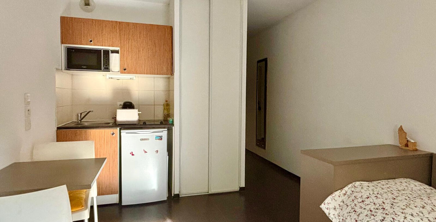 STUDIO EN RESIDENCE ETUDIANTE (Saint-Lazare) — photo 1