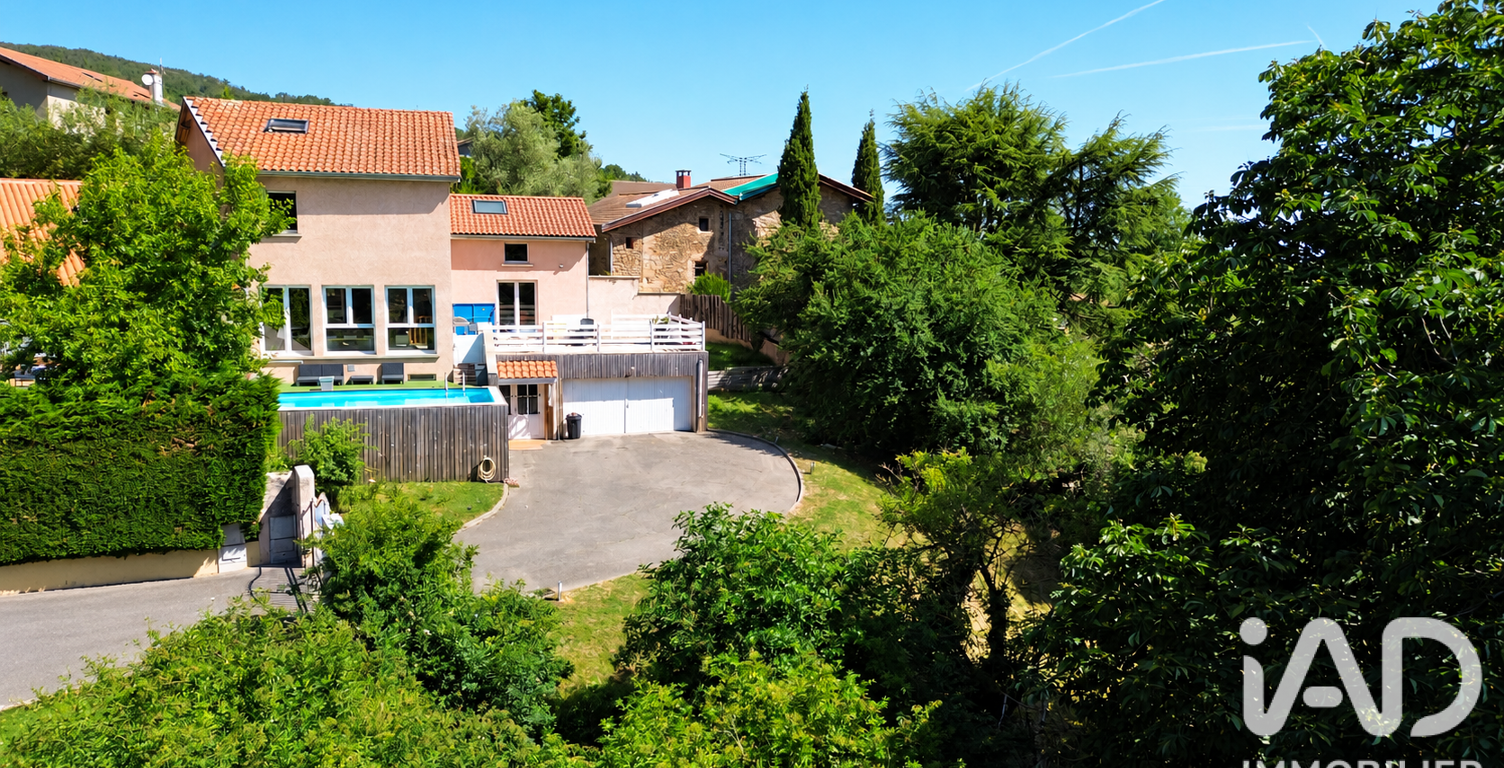 Vente Maison/villa 8 pièces — photo 1