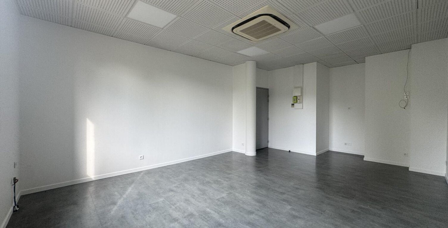 Location Bureaux 27 m&sup2; — photo 1