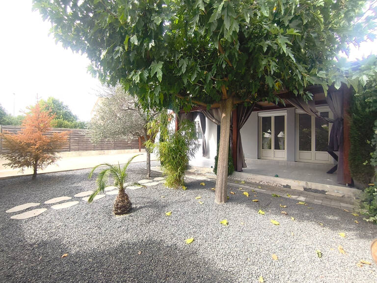 ROMANS-SUR-ISÈRE   Maison familiale avec terrain clos et arb — photo 1