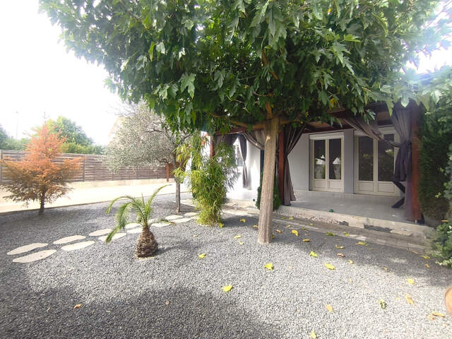 ROMANS-SUR-ISÈRE   Maison familiale avec terrain clos et arb — photo du bien