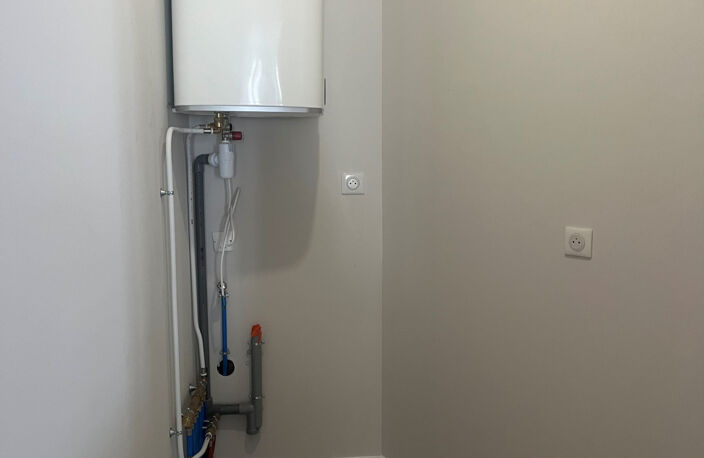 Rue de la Grotte au 2ème étage sans ascenseur, appartement T — photo 3