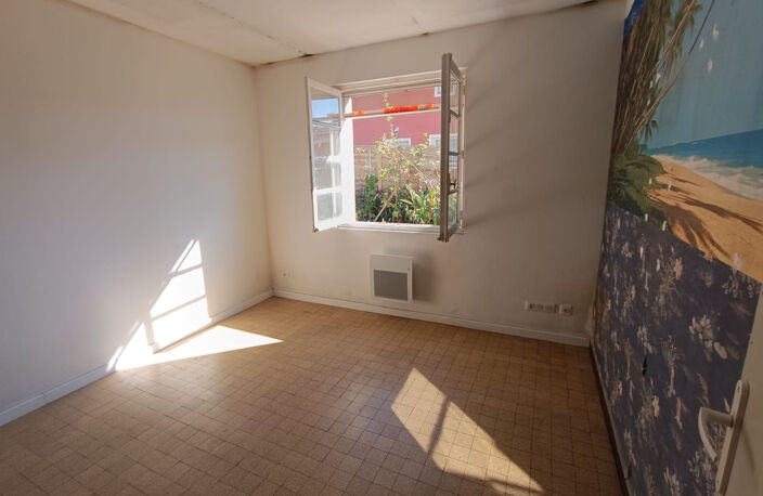 SAINT-RAPHAEL- QUARTIER LES PLAINES VILLA  A RENOVER — photo 4