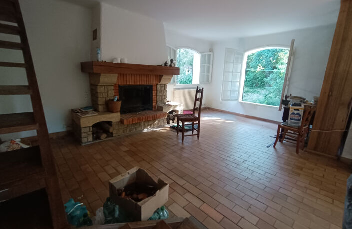 Boulouris proche commerces — photo 3