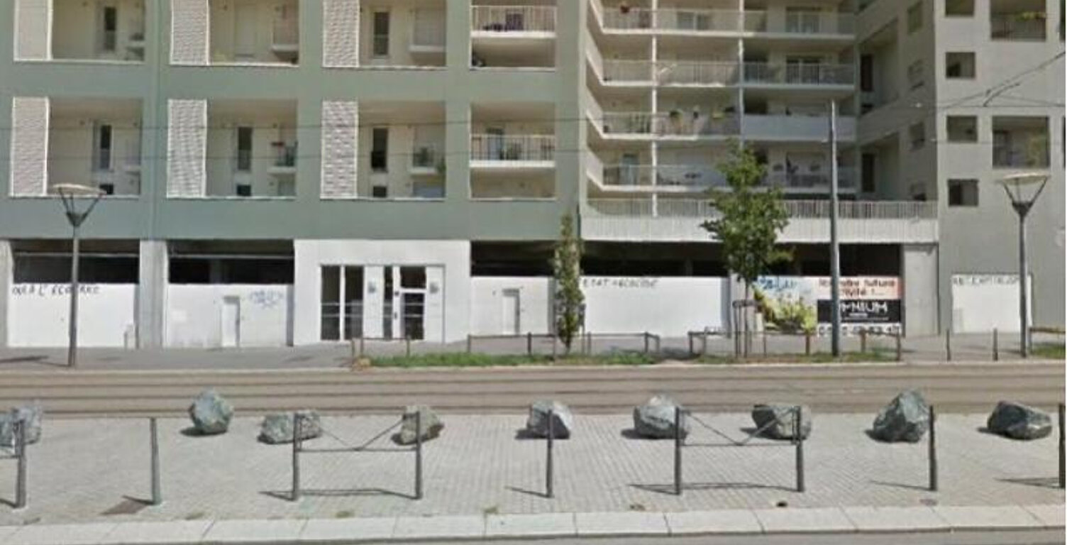 LES ALLEES DE L'EUROPE GARAGE FERME EN SOUS SOL — photo 1