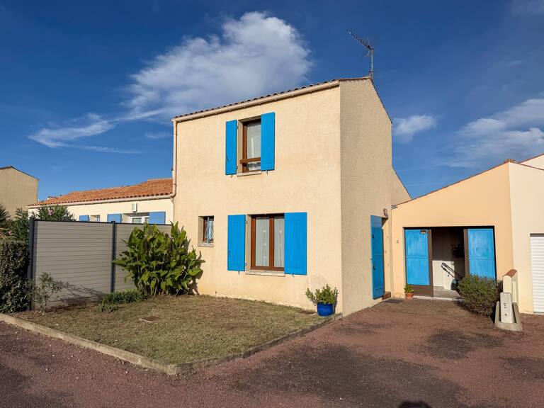 LA PARFAITE — photo 1
