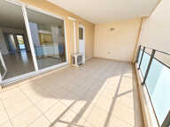 Appartement T3, avec terrasse et garage / proche du centre-v — photo 2