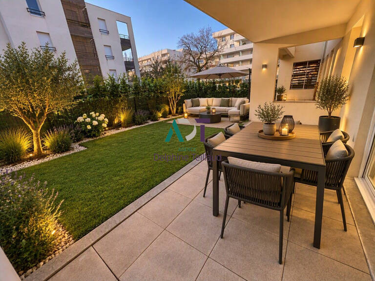 MEYLAN - T3 EN REZ DE JARDIN AVEC GARAGE — photo 1