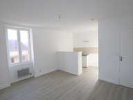À La Charité-Sur-Loire (58), appartement à louer — photo 2