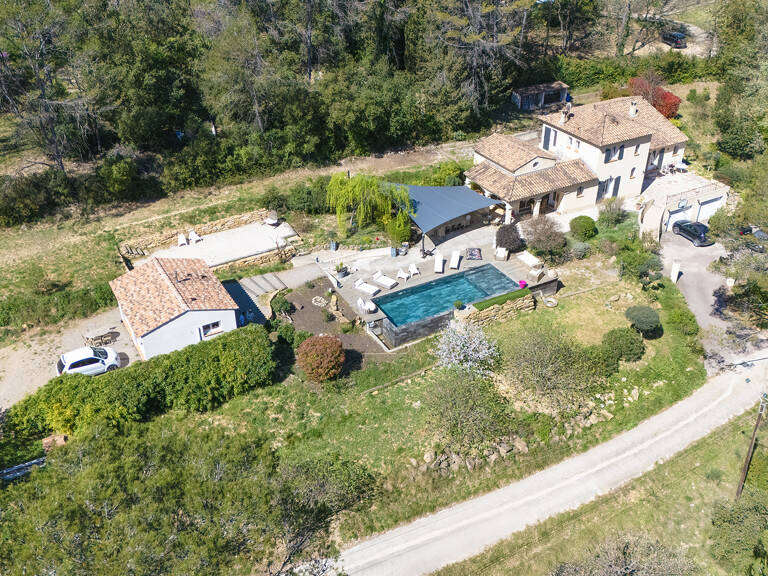 CARNOULES : Propriété T9 200m2 - Terrain 4002m2 - 2 dépendances - piscine - terrasses - double garage 45 m2 — photo 1