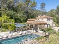 CARNOULES : Propriété T9 200m2 - Terrain 4002m2 - 2 dépendances - piscine - terrasses - double garage 45 m2 — photo 2