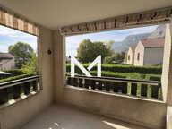 CROLLES - T3 - BALCON - CLIMATISATION - GARAGE — photo 4