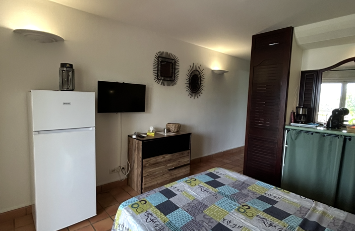 Studio avec balcon et vue mer   Tartane - Plage à pied — photo 4