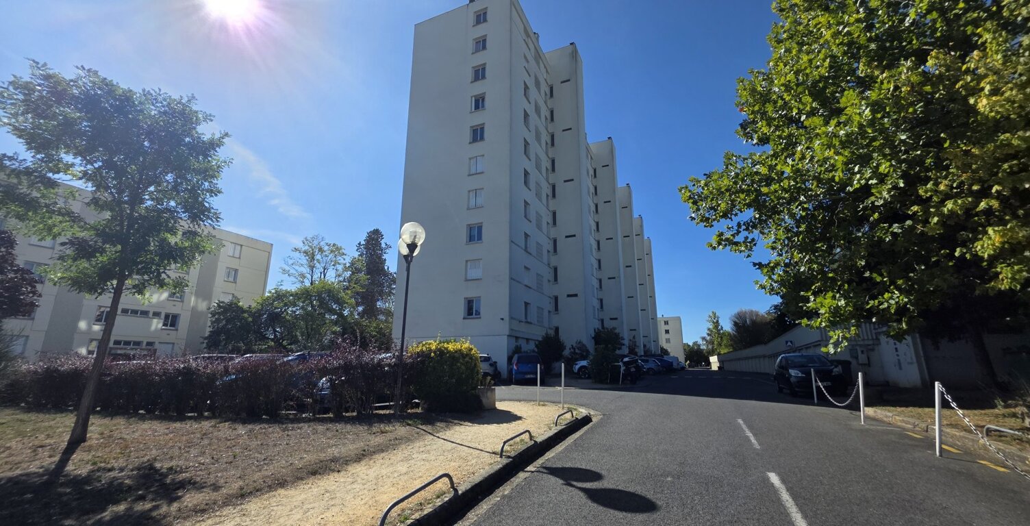 T3 Caudéran — photo 1
