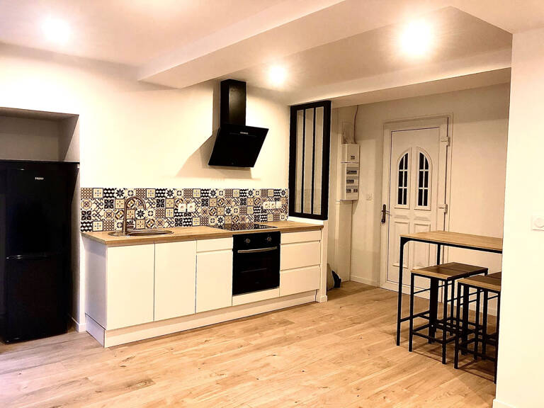 Grand studio meublé toutes consommations incluses — photo 1