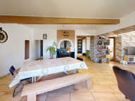 Une maison rénovée, spacieuse et prête à accueillir votre famille ! — photo 2