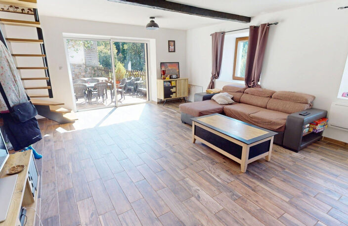 Une maison rénovée, spacieuse et prête à accueillir votre famille ! — photo 4