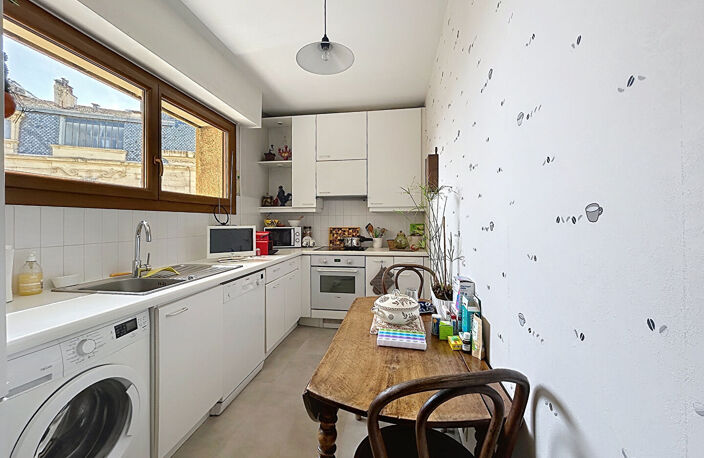 Vends appartement 3 pièces avec balcon, exposé Ouest secteur Castellane — photo 3