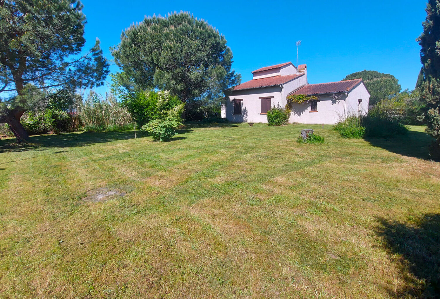 Beauzelle - Terrain constructible - 500 m² — photo 1