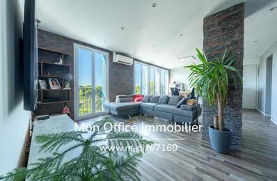 Référence : 7160-MCO. - Appartement 3 pièces dernier étage vue dégagée et mer — photo du bien