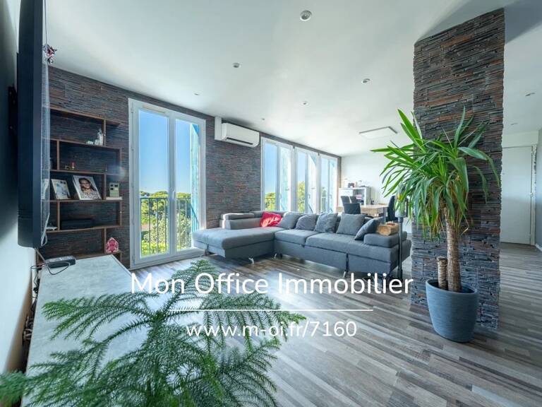 Référence : 7160-MCO. - Appartement 3 pièces dernier étage vue dégagée et mer — photo 1