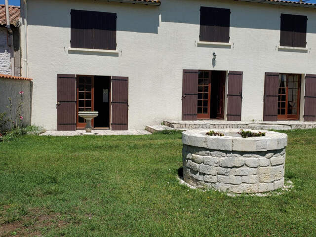Maison 8 pièces , surface de 197 m2 + Dépendances , située s — photo du bien