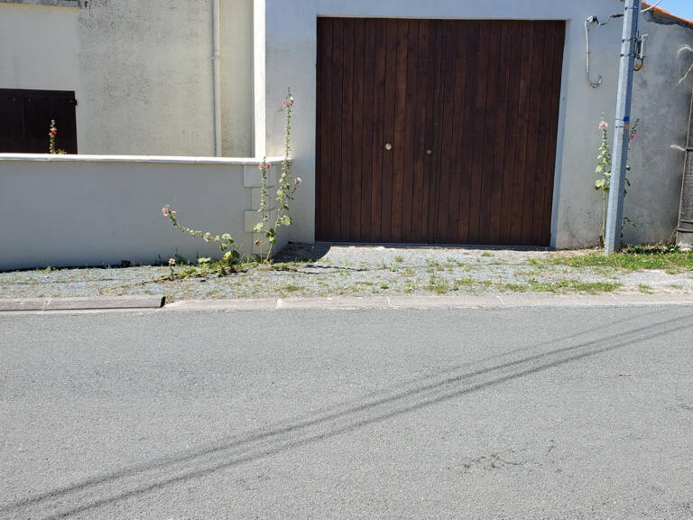 Maison 8 pièces , surface de 197 m2 + Dépendances , située s — photo 1