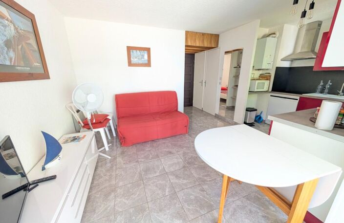 Pinède. Appartement 2 pièces en rez-de-jardin — photo 5