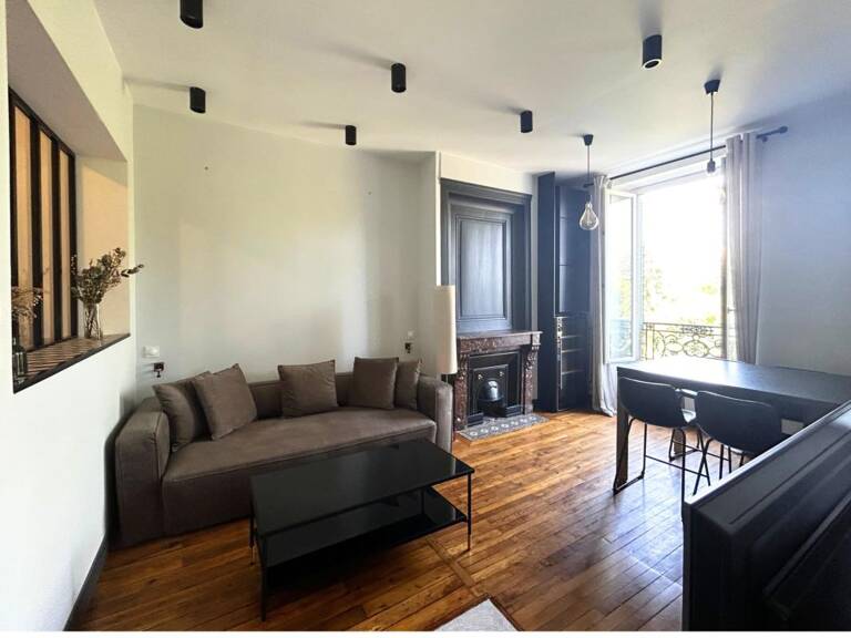 Appartement à louer 3 pièces ECULLY (69) — photo 1