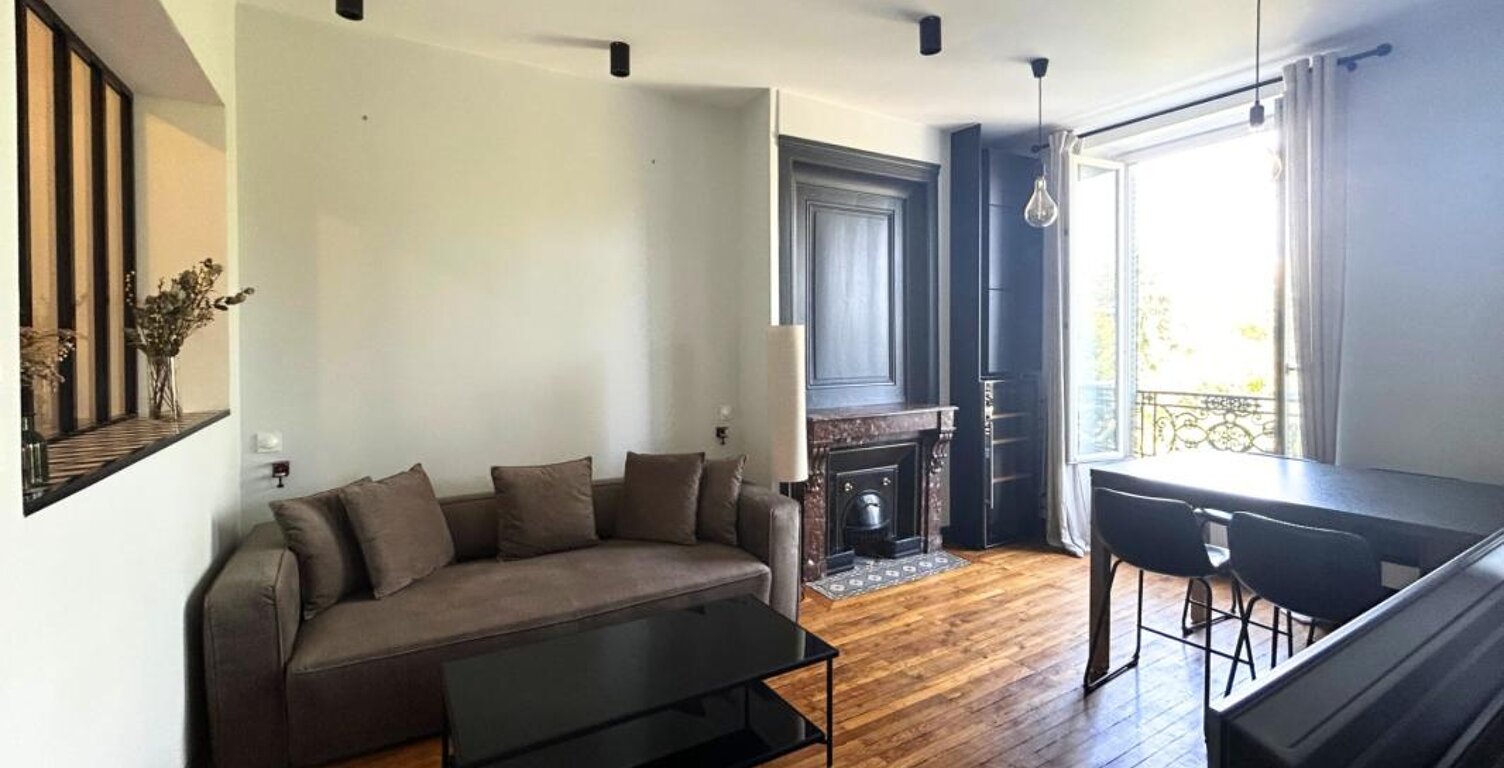 Appartement à louer 3 pièces ECULLY (69) — photo 1