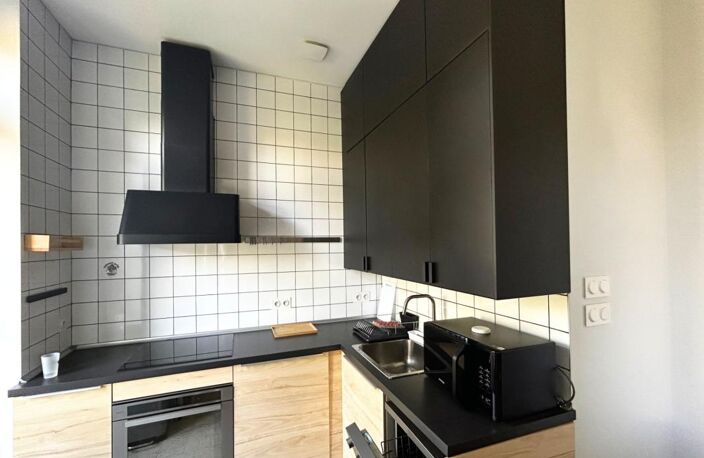 Appartement à louer 3 pièces ECULLY (69) — photo 4