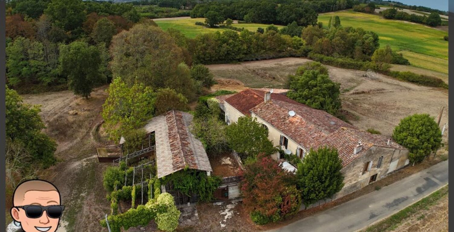 À vendre  Corps de ferme en pierre de 250 m² à rénover 5 chambres, dépendances XXL (650 m²), prairie et bois sur 3 hectares. Situé au calme à Nastringues (Dordogne) — photo 1