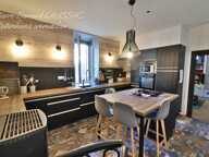 Maison bourgeoise de caractère de 215 m2 habitables avec un local commercial et deux chambres d’hôtes à Chamoux-sur-Gelon (73390) — photo 2