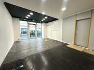 Local/bureau à vendre CASTELNAUDARY (11) - LOCAL COMMERCIAL - VISIBILITE - EMPLACEMENT - LUMINEUX - VENTE INTERACTIVE — photo 2