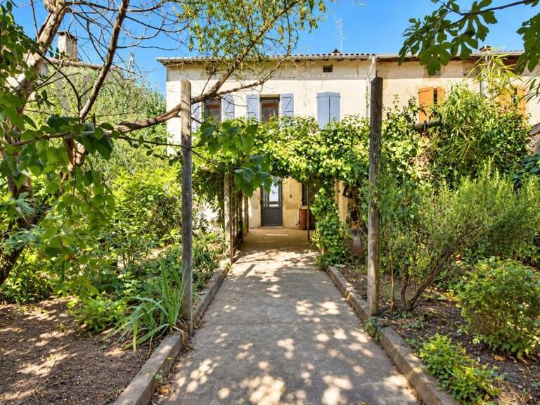 VENTE - MAISON DE VILLAGE - JARDIN — photo 1