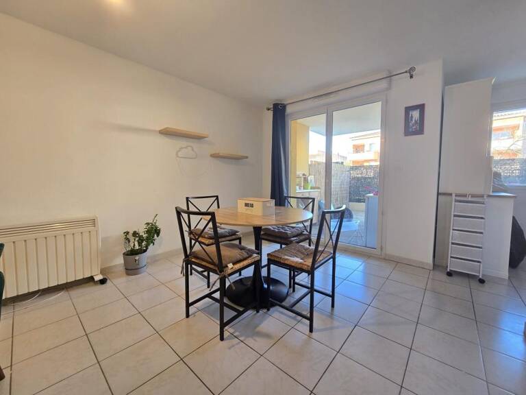 T2 meublé 48m² en RDC avec terrasse et parking souterrain — photo 1
