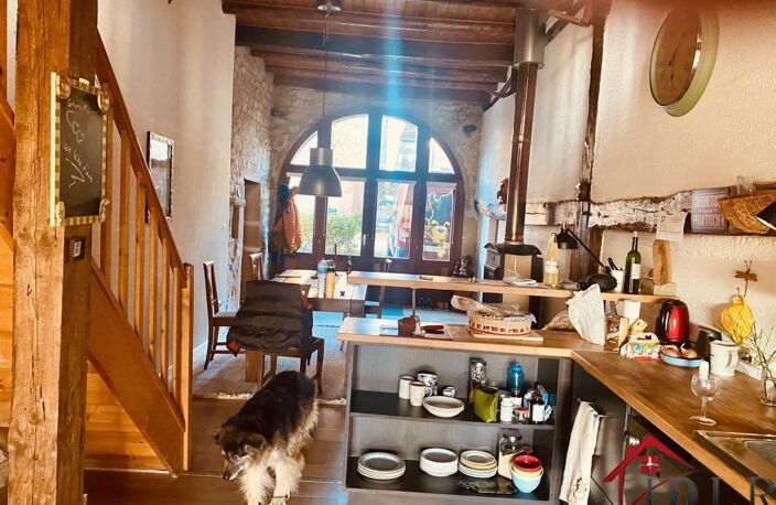 COUP DE COEUR ASSURÉ - MAISON DE CARACTERE RENOVEE - — photo 3