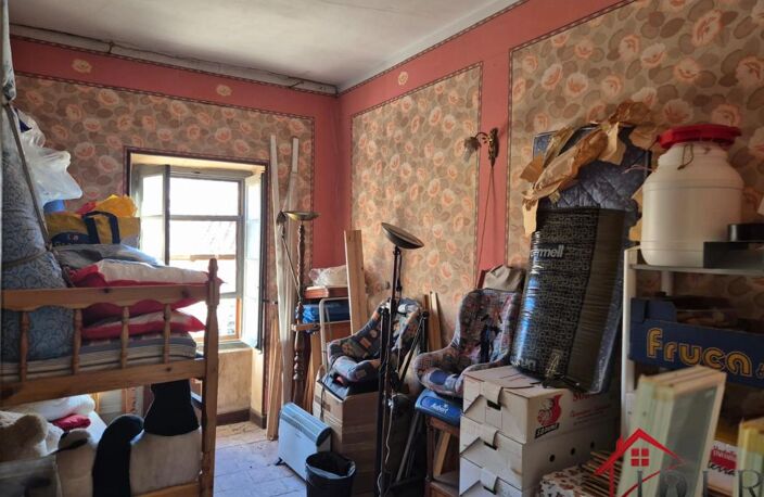Maison de village avec garage et potentiel — photo 4