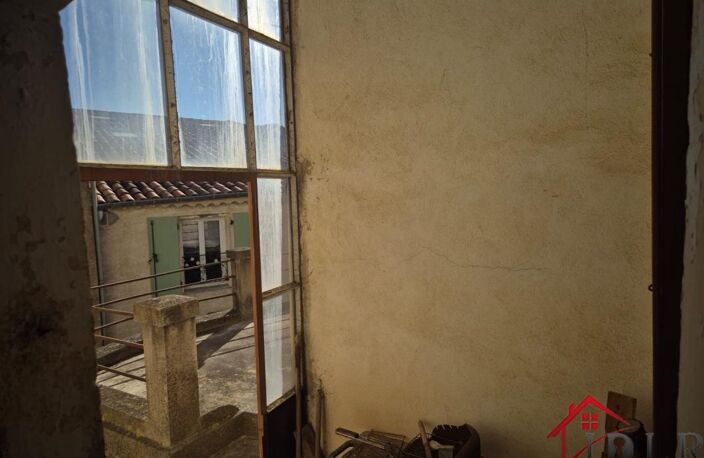 Maison de village avec garage et potentiel — photo 5
