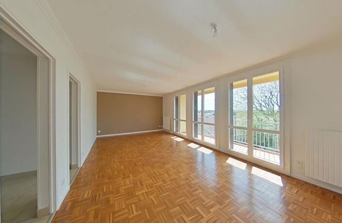 Appartement avec garage  À Louer / chauffage et eau chaude compris — photo 2