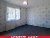 FINISTERE - Landerneau (29800) - A VENDRE - MAISON INDIVIDUELLE DE 134 M²- 5 CHAMBRES - JARDIN CLOS DE 1100M² - SOUS SOL COMPLET - GARAGE - DPE C — photo 4