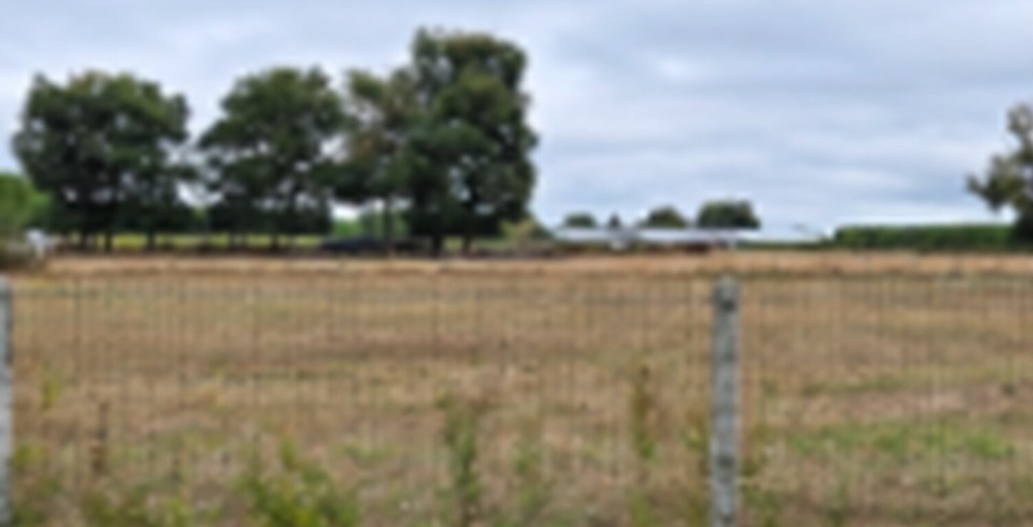 Terrain à bâtir à Cézac (33620) — photo 1