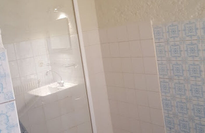 T1 — photo 3