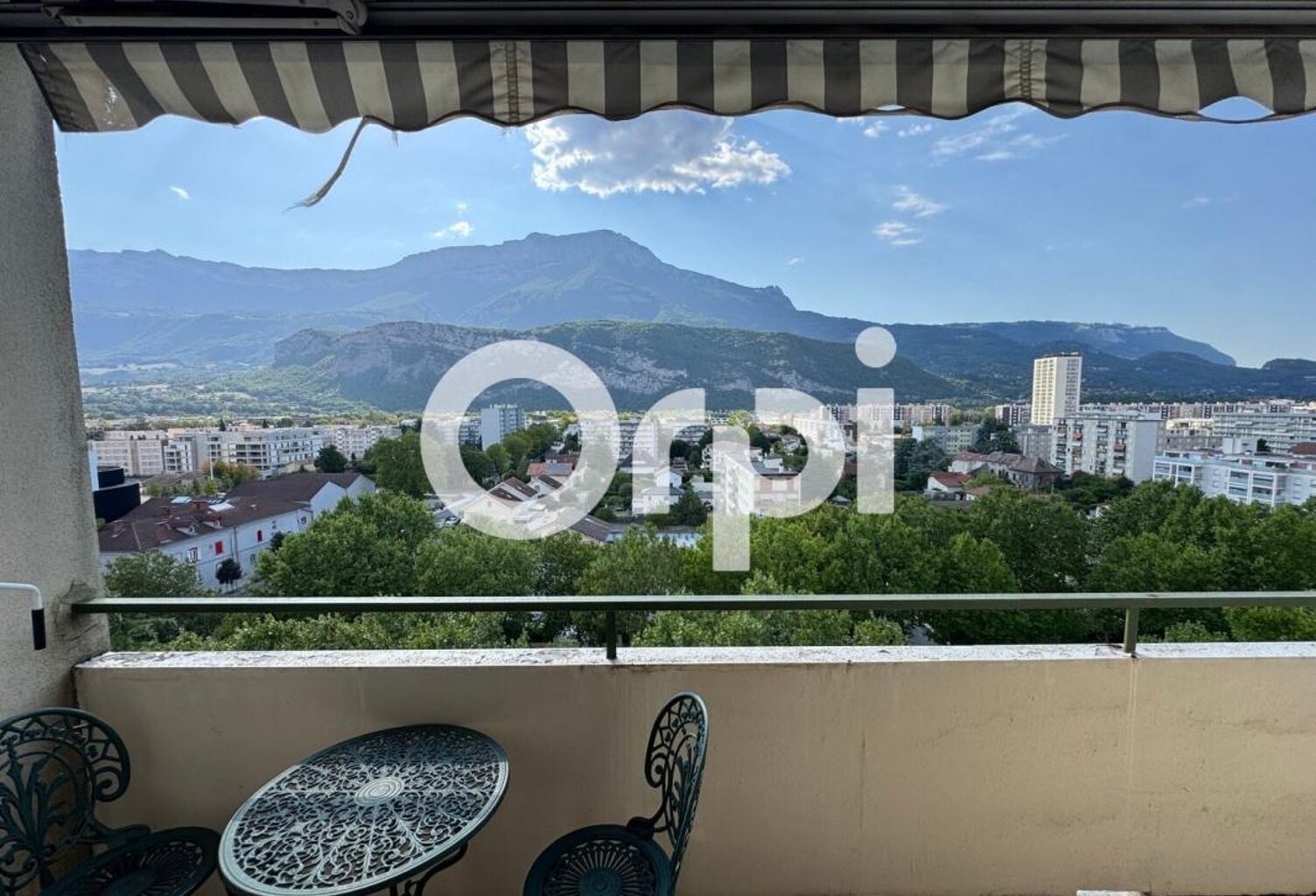 Appartement À Vendre — photo 1
