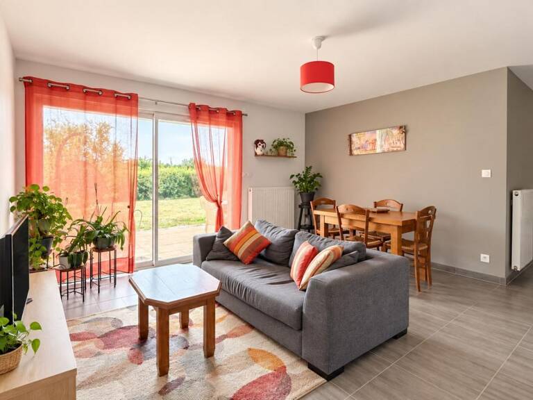 T3 de 74 m² avec jardin de 300 m² — photo 1
