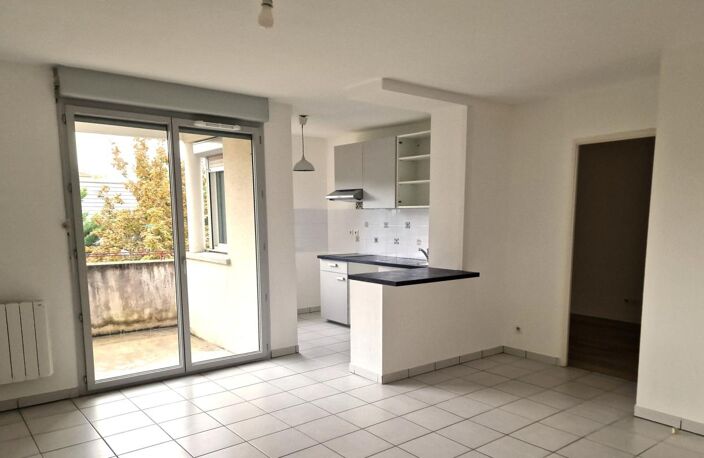 ROUTE DE SEYSSES/CHAPITRE T2 44 M2 BALCON PARKING — photo 2