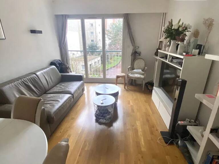 LOCATION PARIS  2 pièces meublé – Rue Rennequin – Paris 17e — photo 1